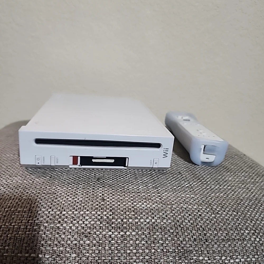 Nintendo WII Home Console With A WII Remote Controller For Parts Or Repair